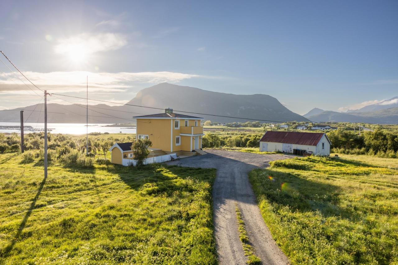 Pederstua, A Classic Fisherman'S Farm House In The Middle Of Lofoten Storeidet Buitenkant foto