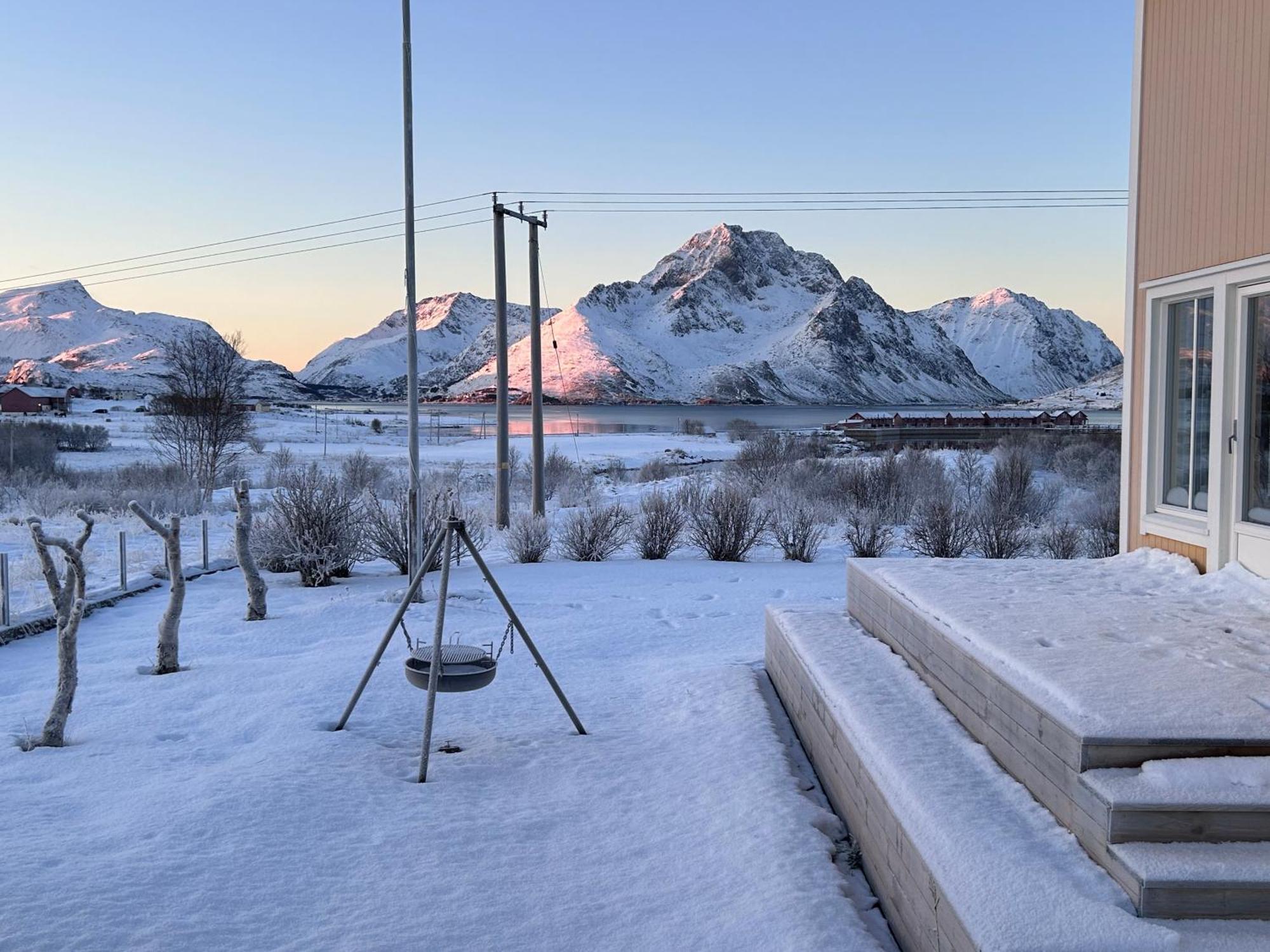 Pederstua, A Classic Fisherman'S Farm House In The Middle Of Lofoten Storeidet Buitenkant foto