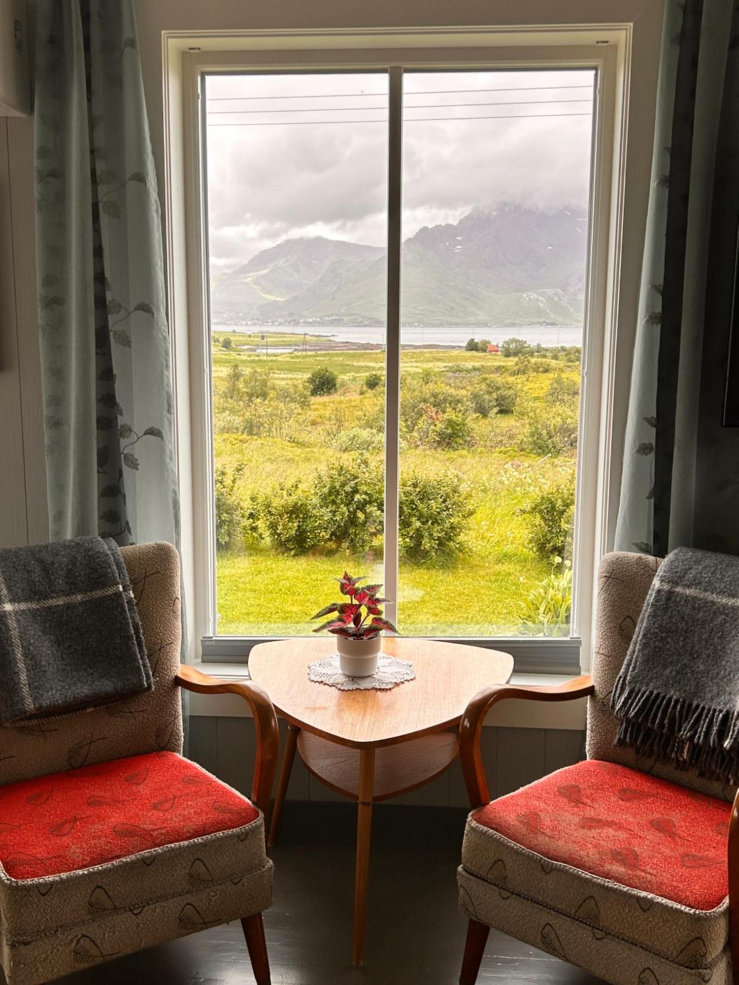 Pederstua, A Classic Fisherman'S Farm House In The Middle Of Lofoten Storeidet Buitenkant foto
